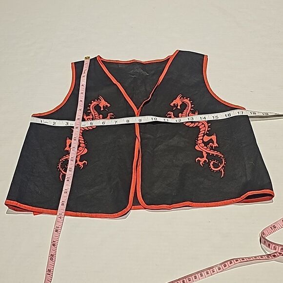 Child's costume vest with dragons - Picture 3 of 3